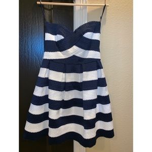 Cute striped dress (NEVER WORN)